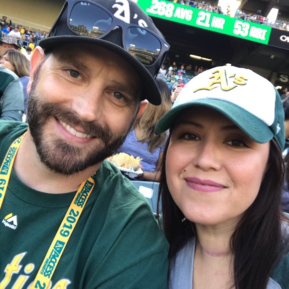 Meet your Posher, Cyn - Picture 4 of 6